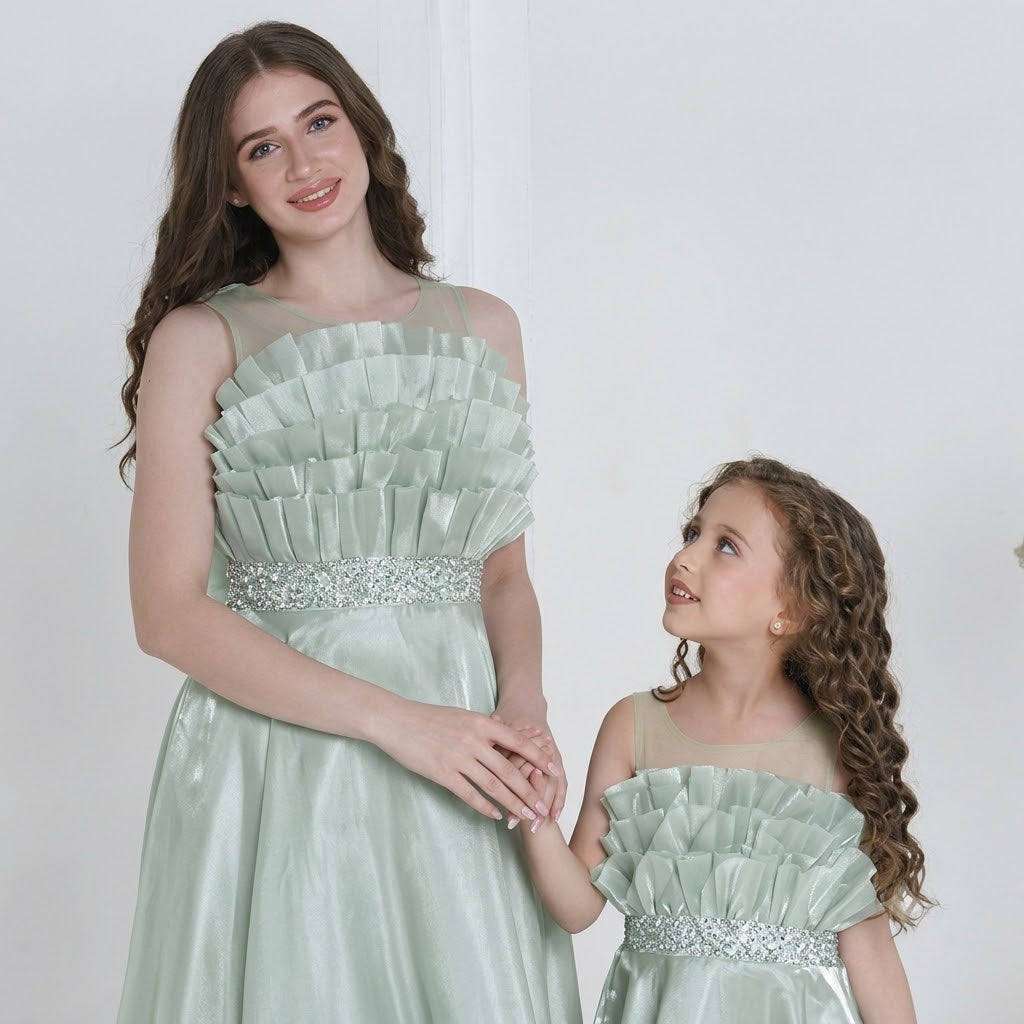 Mother Daughter Twinning