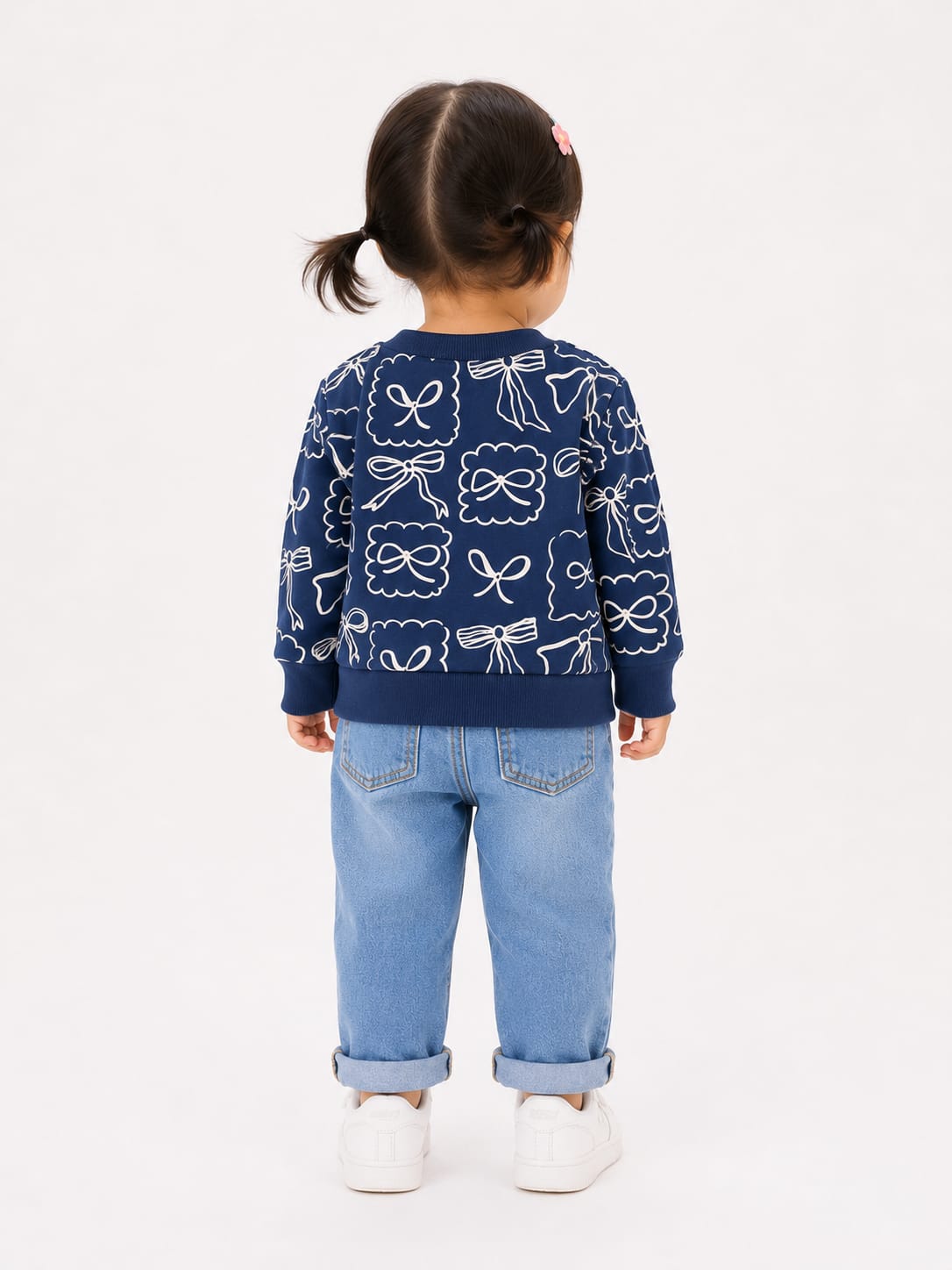 Whimsical Bow Print Crewneck Sweatshirt