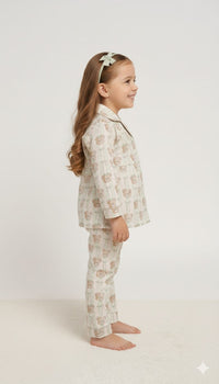 Vintage-Inspired Teddy Bear Print Button-Down Sleep Set for Children